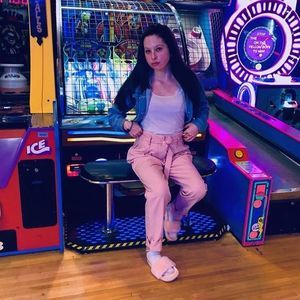 Meet your Posher, Lexis